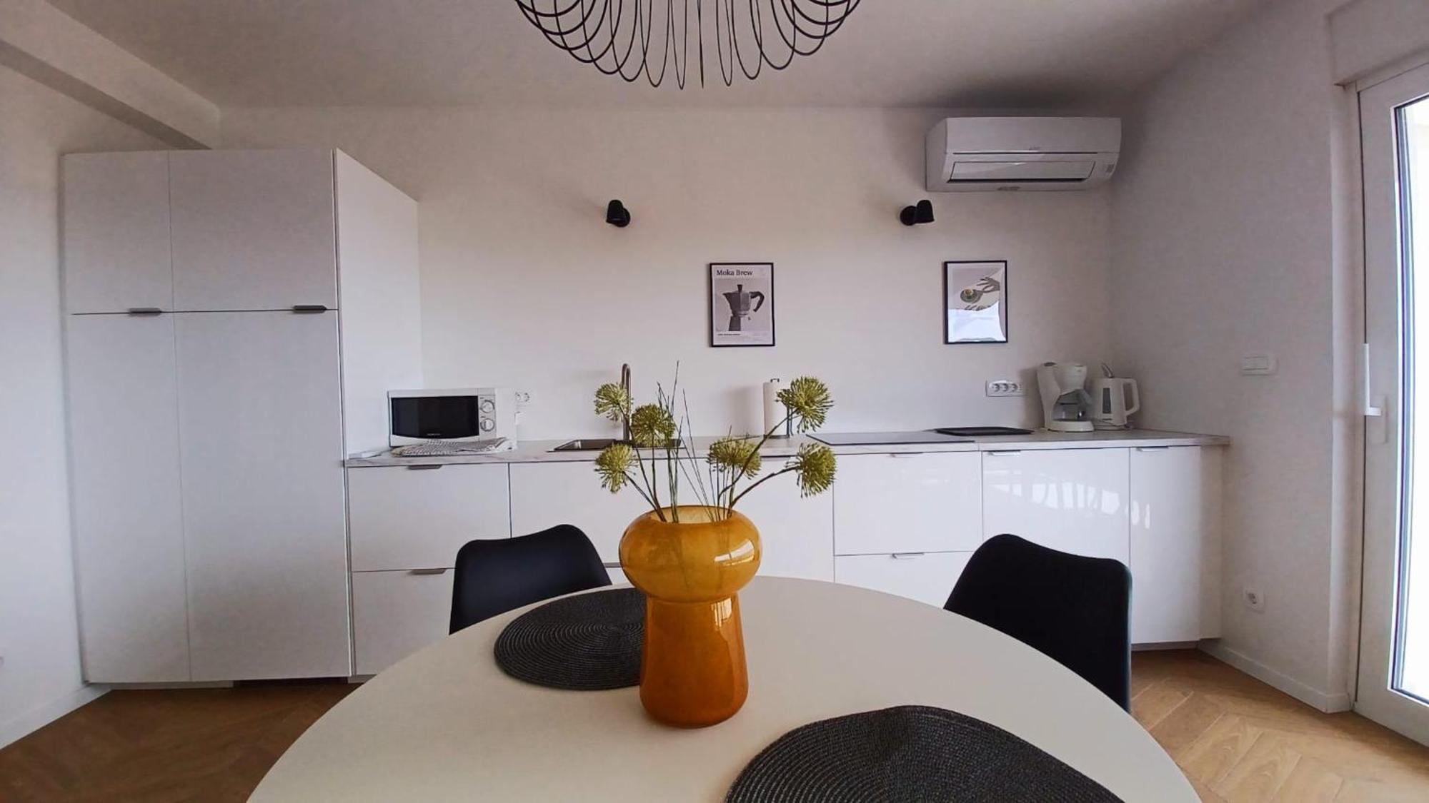 Sea View Apartments Ivana Крк Экстерьер фото