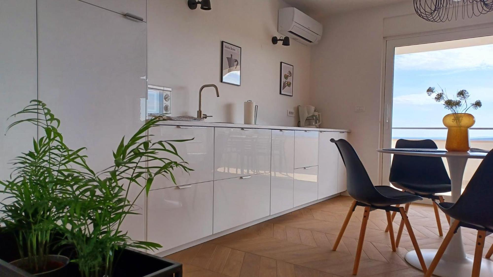 Sea View Apartments Ivana Крк Экстерьер фото